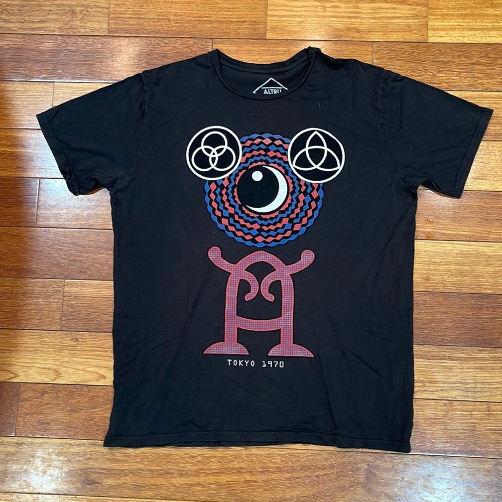 Altru Apparel T shirt XL